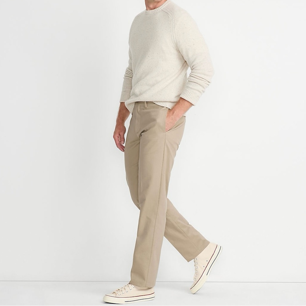 Banana republic slim-fit fulton chino pants 31-32 Beige  original price 100$